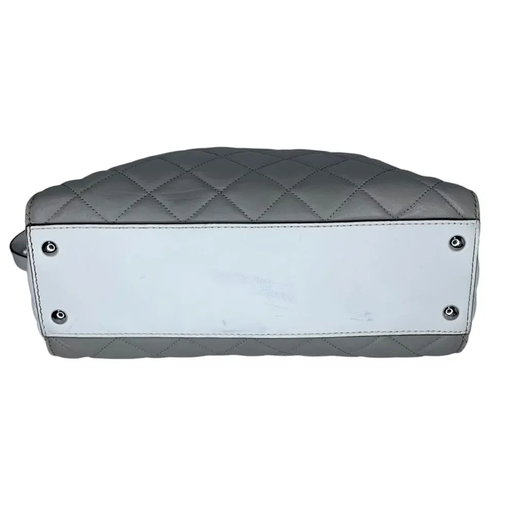 Michael Kors Hamilton Quilted Gray and White Hand Shoulder Bag